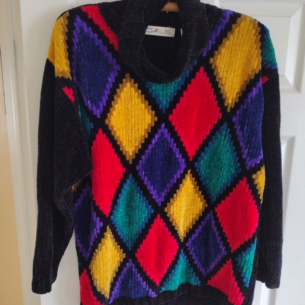 Chaus Vintage Black / Multicor Rhombus Design Turtle Neck Sweater